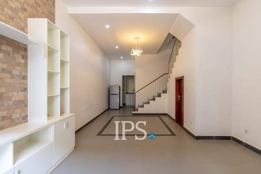 ផ្ទះល្វែង 2 បន្ទប់គេង សម្រាប់លក់- សង្កាត់សាលាកំរើក, ក្រុងសៀមរាប