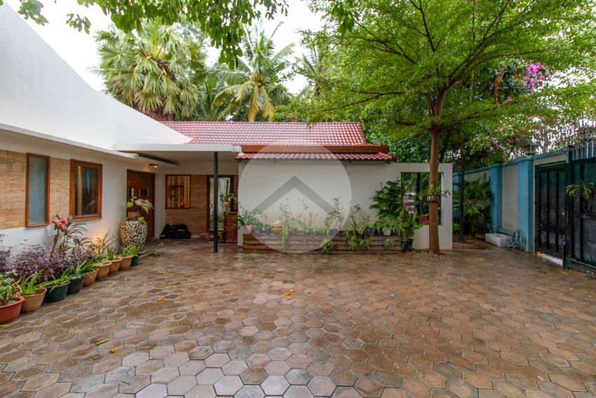 4 Bedroom Garden Villa For Rent - Sala Kamreuk, Siem Reap