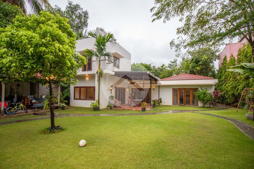 4 Bedroom Garden Villa For Rent - Sala Kamreuk, Siem Reap