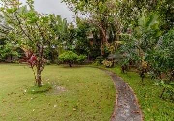 4 Bedroom Garden Villa For Rent - Sala Kamreuk, Siem Reap thumbnail