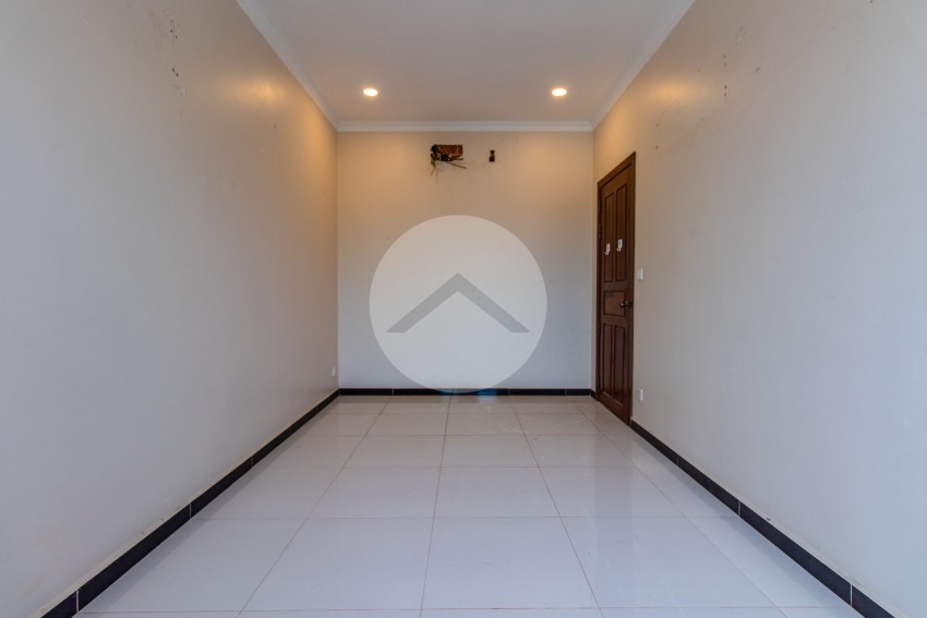 4 Bedroom Commercial Shophouse For Sale - Wat Damnak, Siem Reap