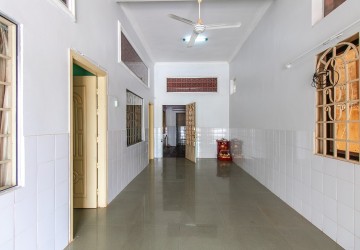 8 Bedroom Shophouse For Sale - Kouk Chak, Siem Reap thumbnail