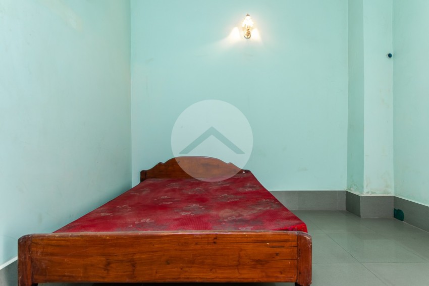 8 Bedroom Shophouse For Sale - Kouk Chak, Siem Reap