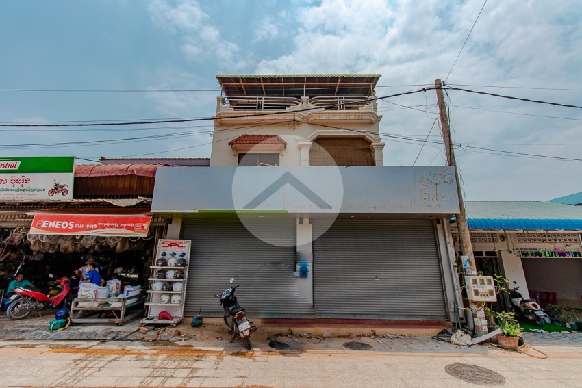 8 Bedroom Shophouse For Sale - Kouk Chak, Siem Reap