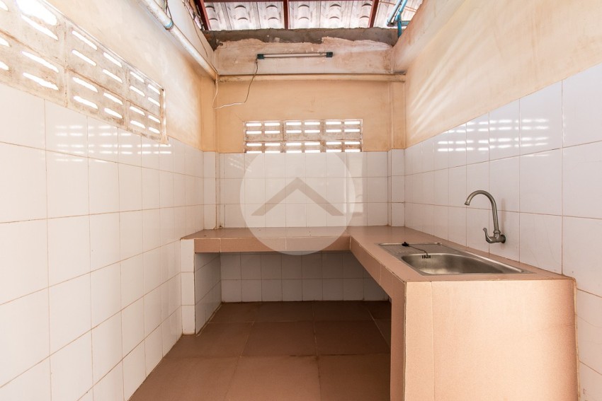 8 Bedroom Shophouse For Sale - Kouk Chak, Siem Reap