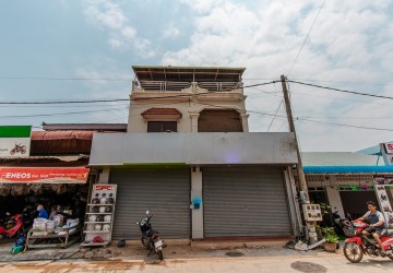 8 Bedroom Shophouse For Rent - Kouk Chak, Siem Reap thumbnail