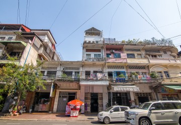 2 Bedroom Renovated Apartment For Sale - Phsar Chas, Phnom Penh thumbnail