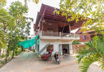 5 Bedroom Wooden House For Sale - Sala Kamreuk, Siem Reap thumbnail