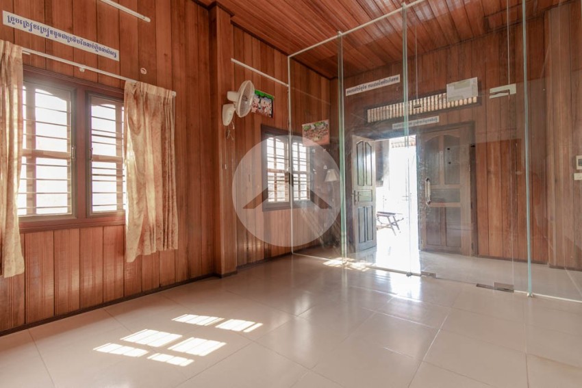 5 Bedroom Wooden House For Sale - Sala Kamreuk, Siem Reap