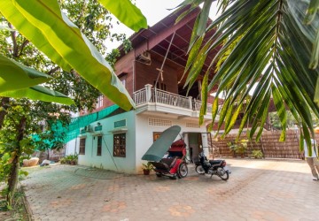 5 Bedroom Wooden House For Sale - Sala Kamreuk, Siem Reap thumbnail