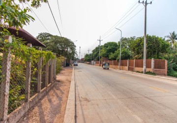 5 Bedroom Wooden House For Sale - Sala Kamreuk, Siem Reap thumbnail