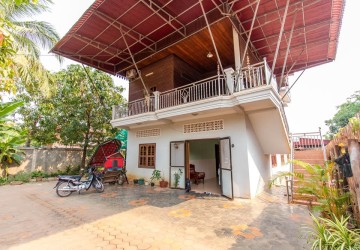 5 Bedroom Wooden House For Sale - Sala Kamreuk, Siem Reap thumbnail