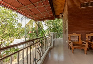 5 Bedroom Wooden House For Sale - Sala Kamreuk, Siem Reap thumbnail