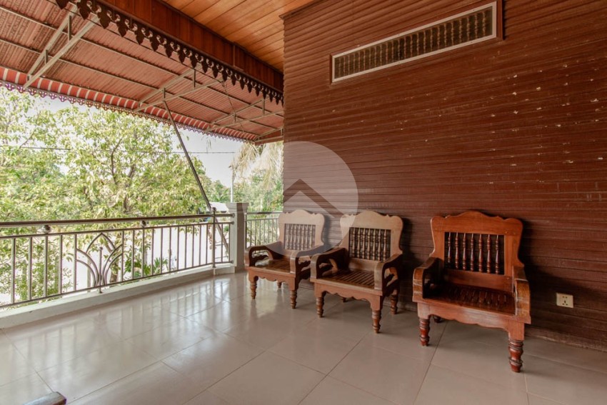 5 Bedroom Wooden House For Sale - Sala Kamreuk, Siem Reap