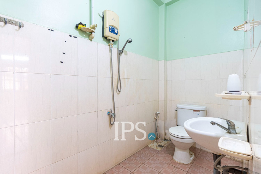 5 Bedroom Wooden House For Sale - Sala Kamreuk, Siem Reap - Image 21