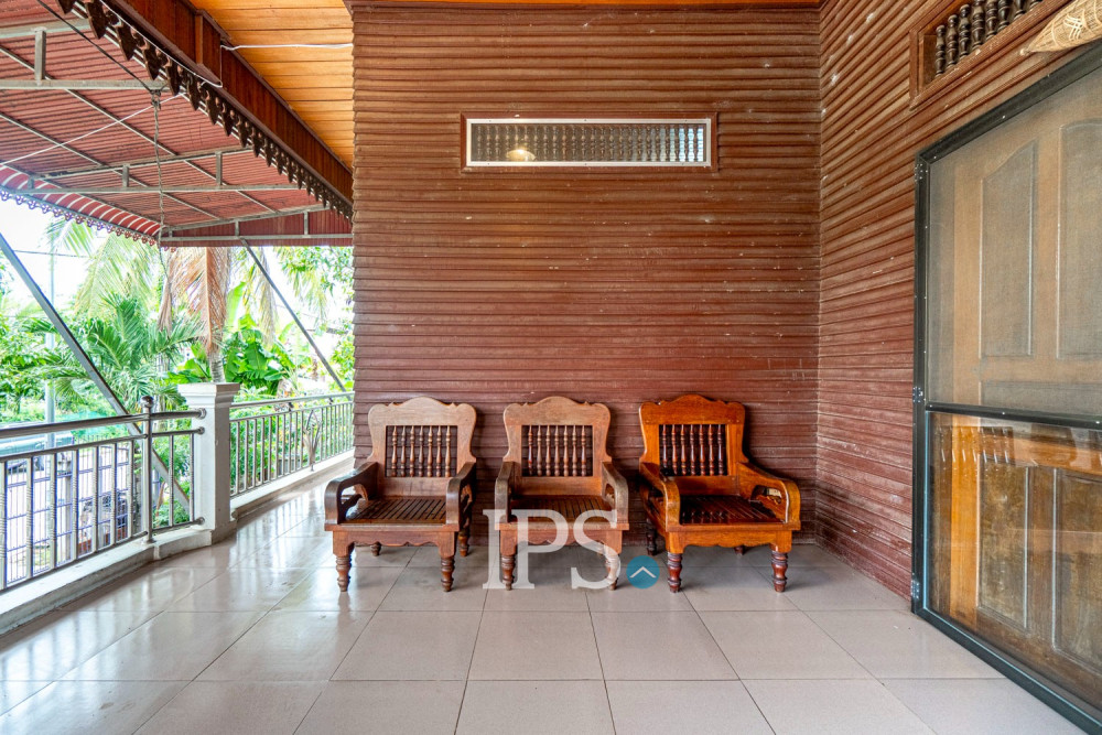 5 Bedroom Wooden House For Sale - Sala Kamreuk, Siem Reap - Image 24