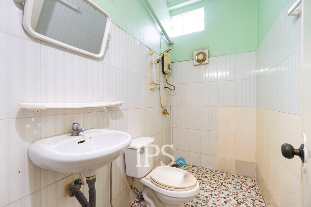 5 Bedroom Wooden House For Sale - Sala Kamreuk, Siem Reap - Image 20