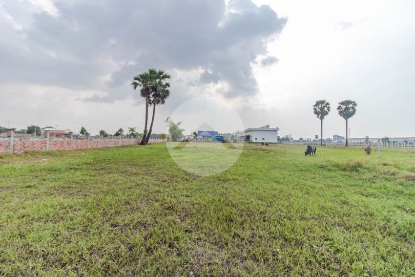 2348 Sqm Land For Sale - Kandaek, Prasat Bakong, Siem Reap
