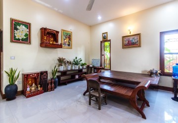 3 Bedroom Villa For Sale - Chreav, Siem Reap thumbnail