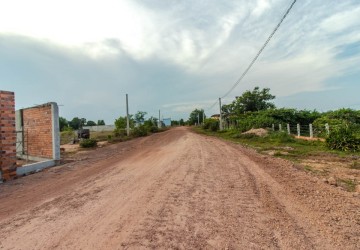 452 Sqm Land For Sale - Nokor Thum, Siem Reap thumbnail