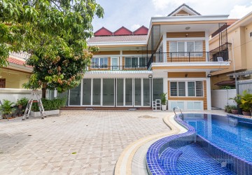 4 Bedroom Commercial Villa For Rent - Russian Market, Phnom Penh thumbnail