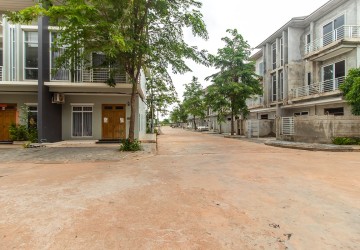 3 Bedroom House For Sale - Svay Dangkum, Siem Reap thumbnail