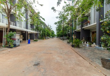 3 Bedroom House For Sale - Svay Dangkum, Siem Reap thumbnail