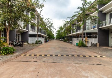 3 Bedroom House For Sale - Svay Dangkum, Siem Reap thumbnail