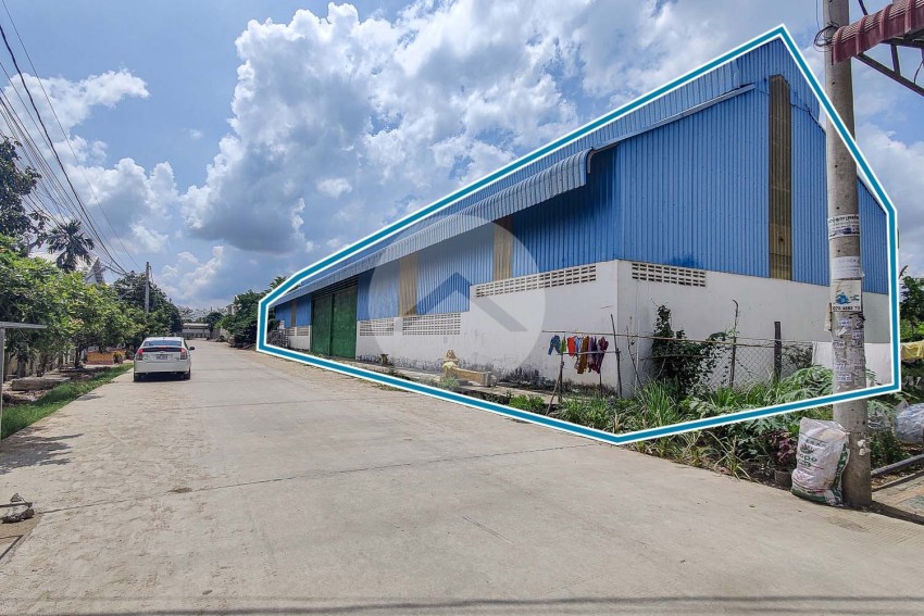 700 Sqm Warehouse For Rent - Ta Khmau, Kandal