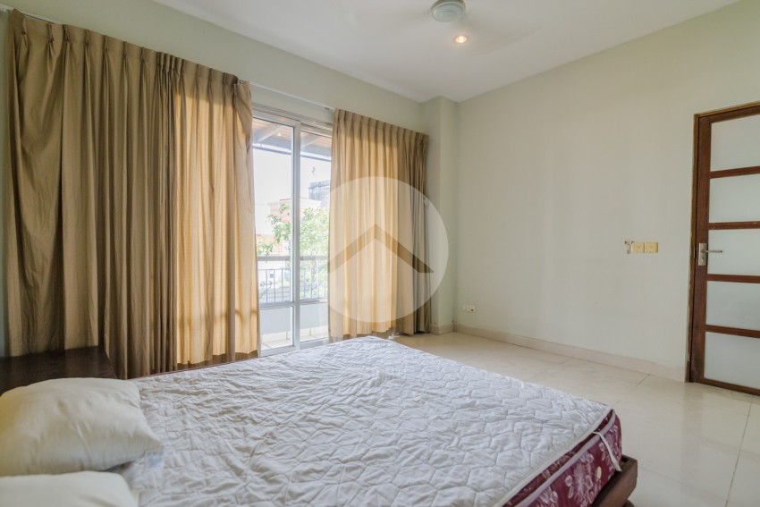 2 Bedroom Renovated Apartment For Rent - Daun Penh, Phnom Penh