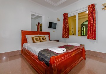8 Bedroom Villa For Rent - Old Market  Pub Street, Siem Reap thumbnail