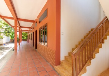 12 Bedroom Guesthouse For Sale - Svay Dangkum, Siem Reap thumbnail