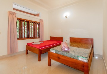 12 Bedroom Guesthouse For Sale - Svay Dangkum, Siem Reap thumbnail