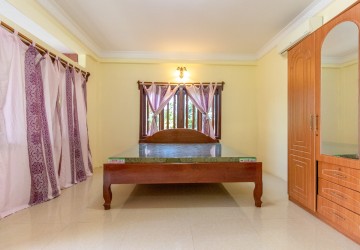 12 Bedroom Guesthouse For Sale - Svay Dangkum, Siem Reap thumbnail