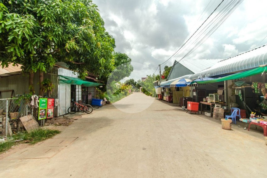 ផ្ទះអាជីវកម្ម 1 បន្ទប់គេងសម្រាប់លក់ - ស្លក្រាម, ក្រុងសៀមរាប