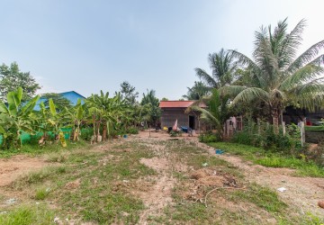 1090 Sqm Land For Sale - Sala Kamreuk, Siem Reap thumbnail