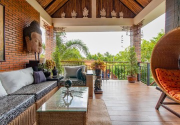 2 Bedroom Villa With Pool For Sale - Sangkat Siem Reap, Siem Reap thumbnail