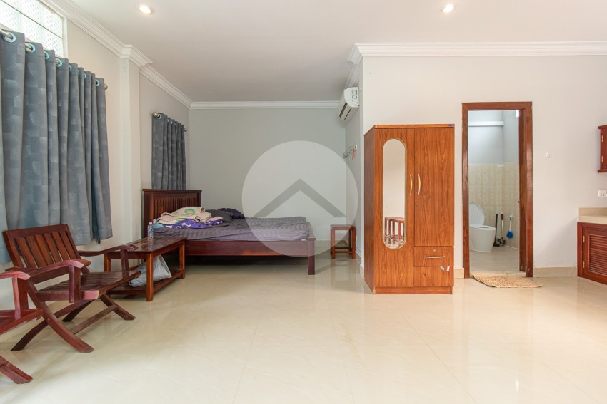 5 Bedroom Commercial Villa For Sale - Wat Bo Area, Siem Reap