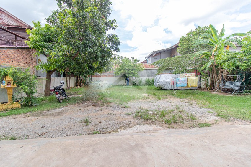 5 Bedroom Commercial Villa For Sale - Wat Bo Area, Siem Reap