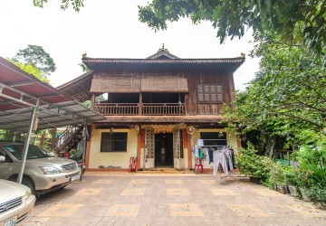 2 Bedroom Apartment For Rent - Slor Kram, Siem Reap thumbnail