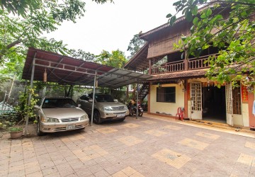 2 Bedroom Apartment For Rent - Slor Kram, Siem Reap thumbnail