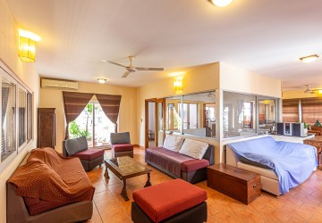 3 Bedroom Duplex Apartment For Rent - Tonle Bassac, Phnom Penh thumbnail