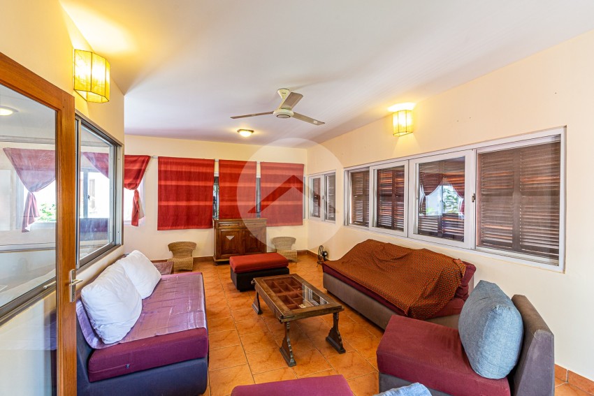3 Bedroom Duplex Apartment For Rent - Tonle Bassac, Phnom Penh