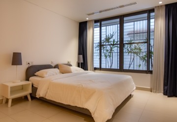 1 Bedroom Serviced Apartment For Rent - Daun Penh, Phnom Penh thumbnail