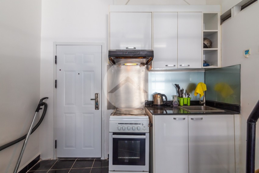2 Bedroom Renovated Apartment For Sale - Daun Penh, Phnom Penh