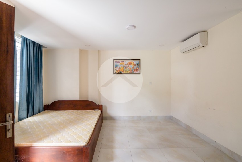 15 Bedroom Building For Rent - Teuk La Ark 1, Phnom Penh