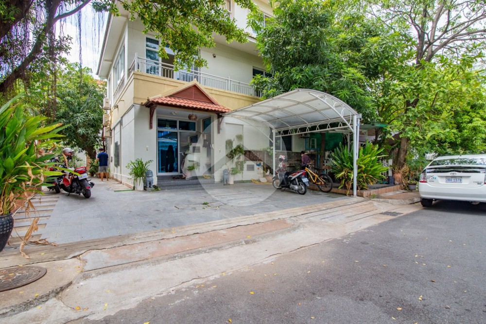5 Bedroom Villa For Sale - Borey Camko City, Phnom Penh - Image 26