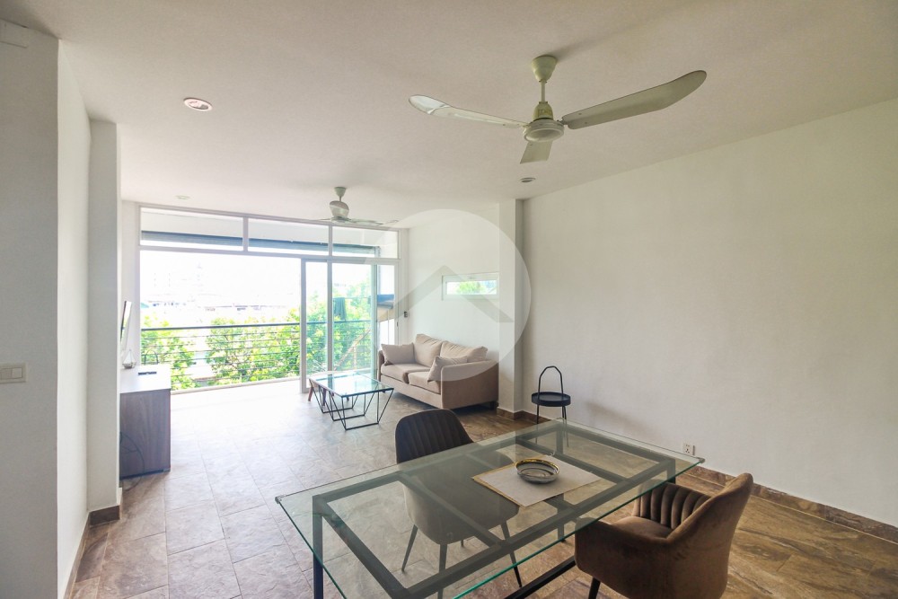 Renovated 2 Bedroom Apartment For Rent - Wat Phnom, Phnom Penh - Image 3
