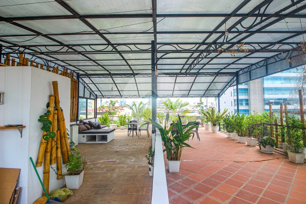 Renovated 2 Bedroom Apartment For Rent - Wat Phnom, Phnom Penh - Image 13