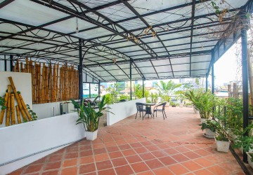 Renovated 2 Bedroom Apartment For Rent - Wat Phnom, Phnom Penh thumbnail